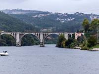 Blick zur Ponte Duarte Pacheco über den Fluß Tâmega - Entre-os-Rios